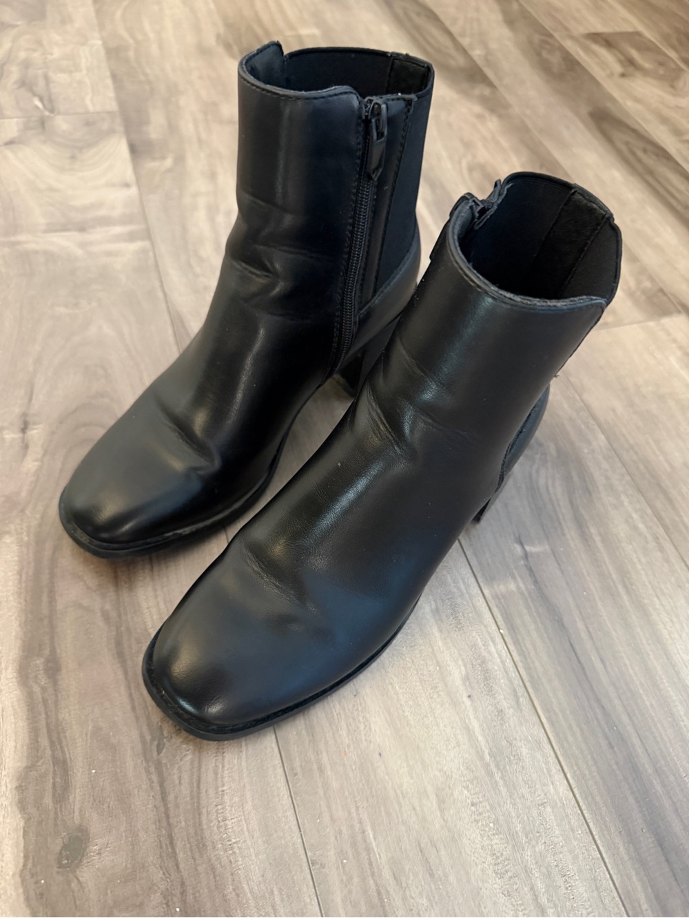 Women's Black Chukka Ankle Boots - Sleek Zip Closure